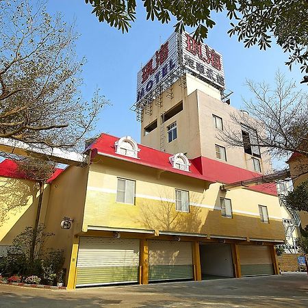 Qi Hai Motel Zhunan Buitenkant foto